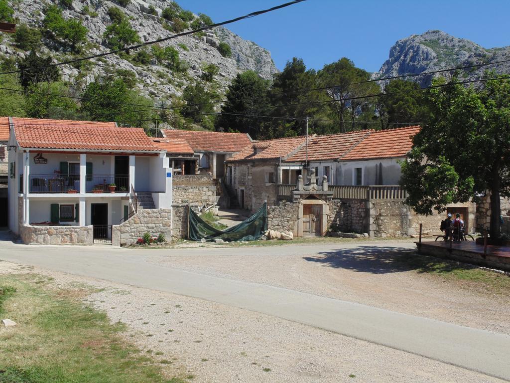 Holiday Home Paklenica Starigrad Paklenica Εξωτερικό φωτογραφία