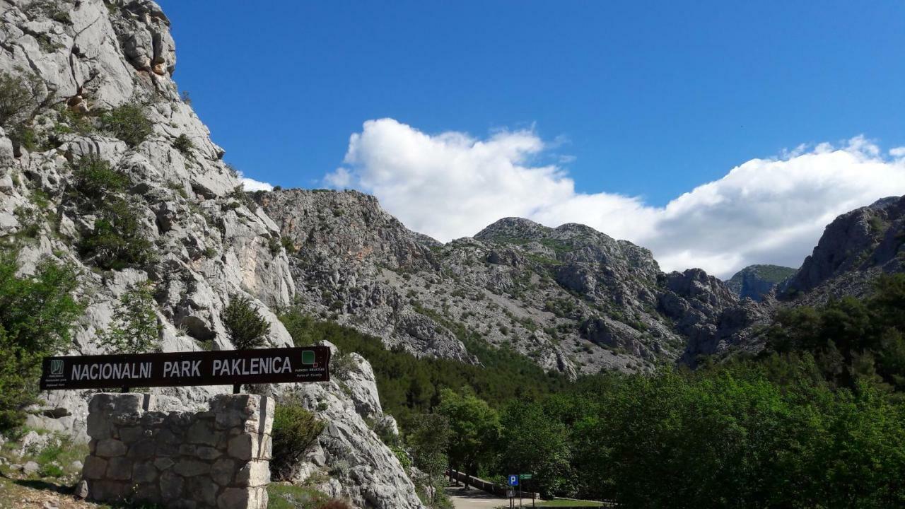 Holiday Home Paklenica Starigrad Paklenica Εξωτερικό φωτογραφία